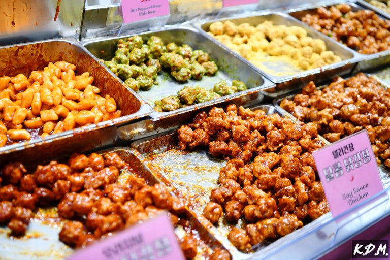 Top 5 Must-Visit Traditional Markets in Seoul: A Blend of History and Hip Trends 다운로드 (11)