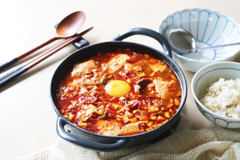 10 Must-Try Korean Foods: A Local’s Guide to the Ultimate Foodie Experience 다운로드 (51)