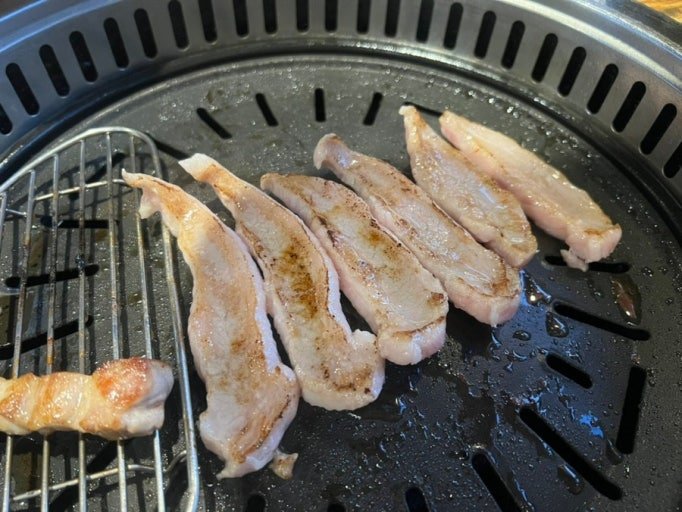 Beyond Samgyeopsal: A Local’s Guide to the Real Korean BBQ Experience 다운로드 (9)