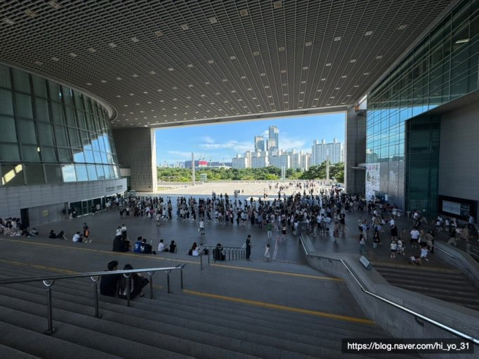 Surpassing the British Museum: Why Korea's National Museum is Now the World’s 3rd Most Visited 다운로드 (20)